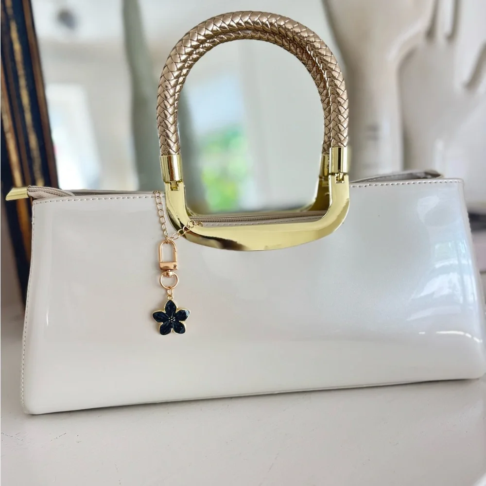 Flower Bag Charm Keychain - Black and Gold